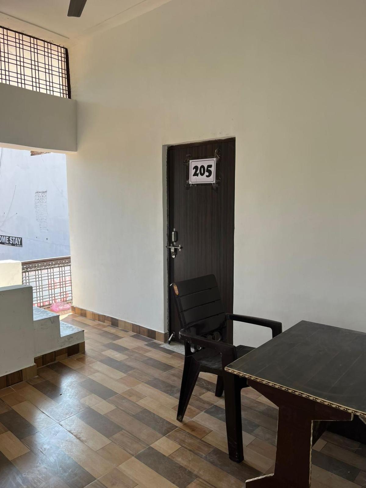 Indiana Home Stay Khadzsuráhó Szoba fotó